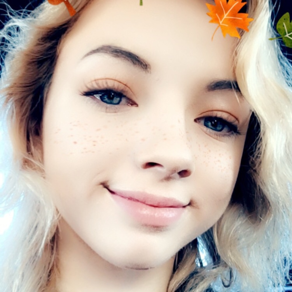 Meet your Posher, Ivy!! 😊